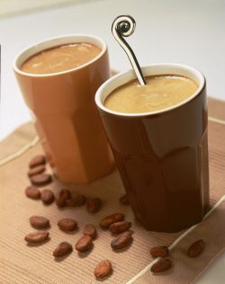 Boisson lacté cappuccino, riche en protéines : saveur d'Italie